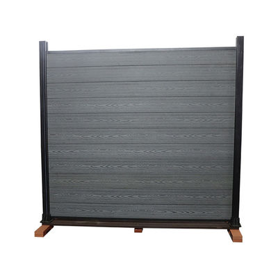 1.8 متر x 1.8 متر Wpc Fence Panels Embossed Co - Extrusion Outdoor Home Boards