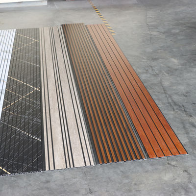 پانل سقف پی وی سی دکوراسیون منزل مدرن به عنوان تخته دیوار، پانل دیواری پی وی سی با بافت سه بعدی برای دیوار اتاق نشیمن و اتاق خواب