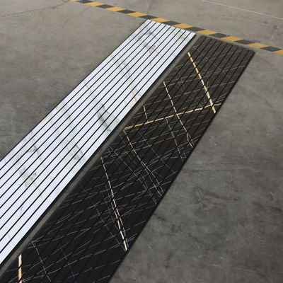 پانل سقف پی وی سی دکوراسیون منزل مدرن به عنوان تخته دیوار، پانل دیواری پی وی سی با بافت سه بعدی برای دیوار اتاق نشیمن و اتاق خواب