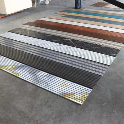 پانل سقف PVC درجه تجاری برای دیوار ضد آب ضد رطوبت PVC دیوار برای فروشگاه هتل رستوران