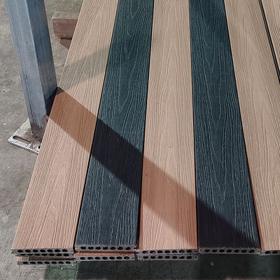 پانل دیواری بیرونی WPC بیرونی چوبی پلاستیکی کامپوزیت با مقاومت در برابر آب و هوا و نصب آسان