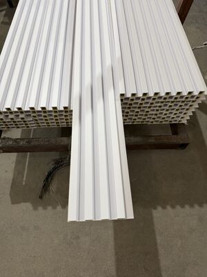 سفارشی Eco Friendly داخلی غیر منظم گرل پنل دیوار Wpc 160x24 پوشش