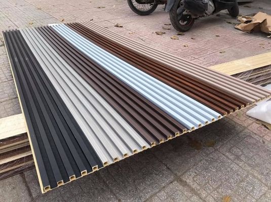 پانل دیواری PVC WPC دانه چوبی پانل دیواری فلوت شده پانل دیواری سه بعدی WPC