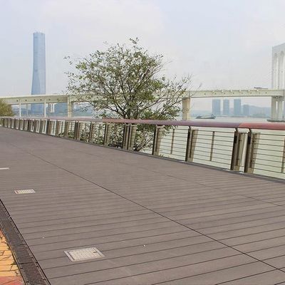 Co Extrusion Exterior WPC Decking Decking Hollow Composite Decking Board
